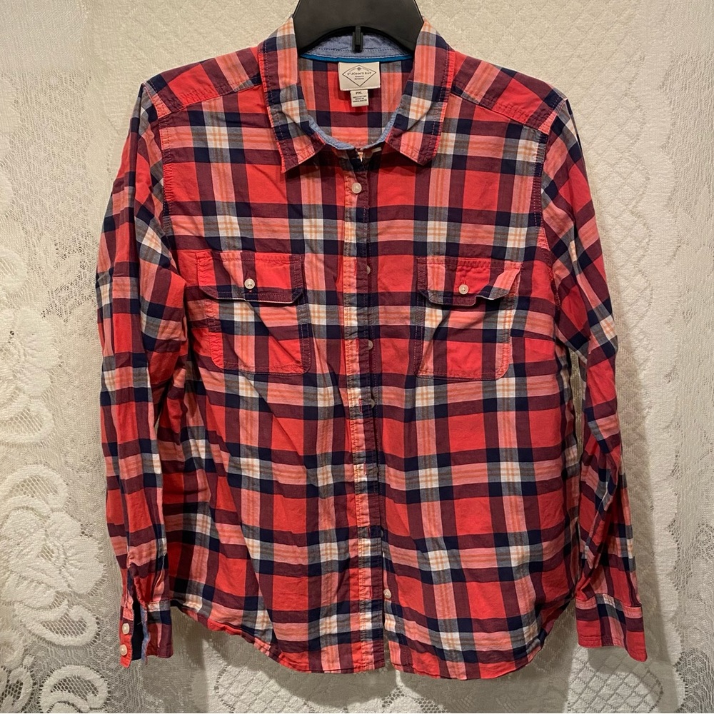 Women’s shirt